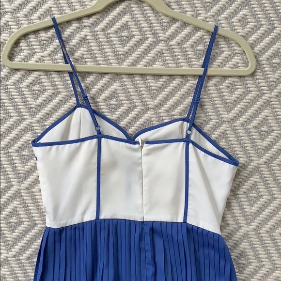 Blue & White pleated Urban Outfitters dress size S - Picture 5 of 5